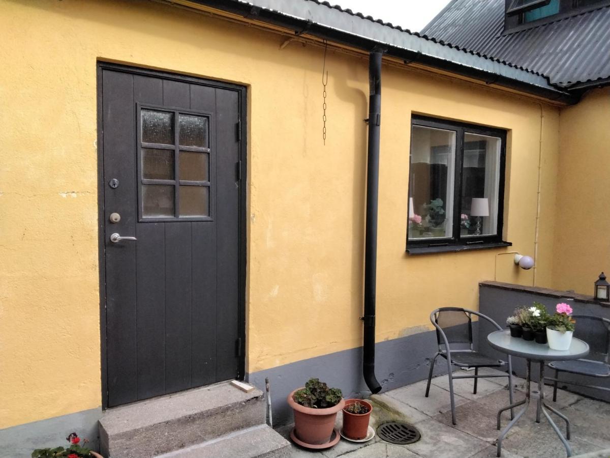 Bo I Trelleborg Apartment Exterior photo